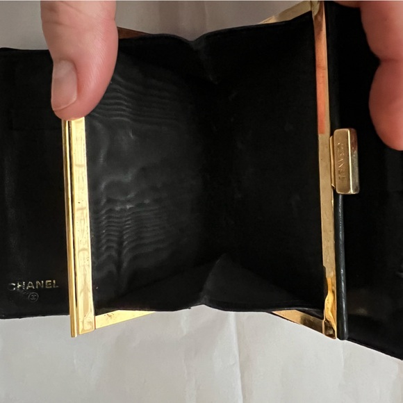 CHANEL Mini Black Caviar Leather Timeless Kisslock Compact Wallet Callouts shown - Picture 9 of 12